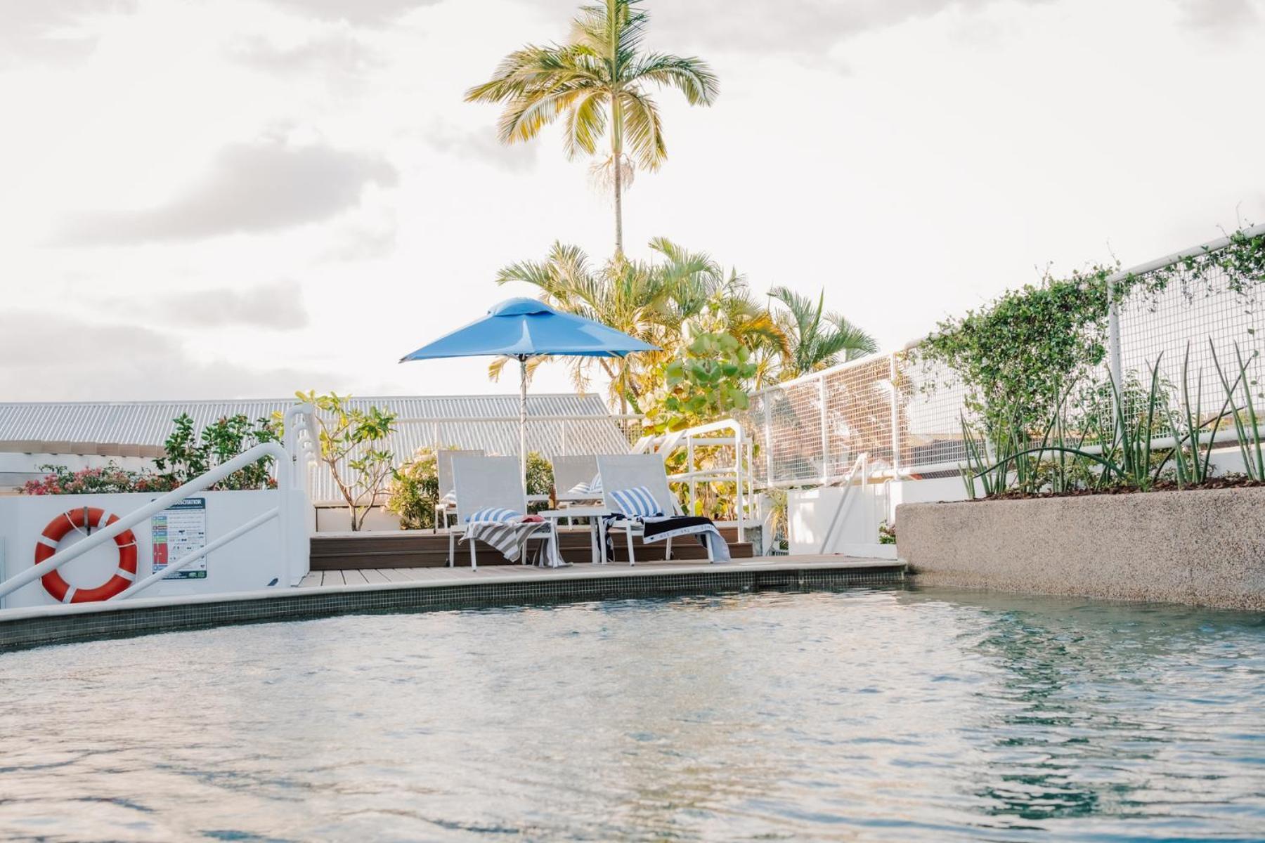 Sunshine Tower Hotel Cairns Exterior foto