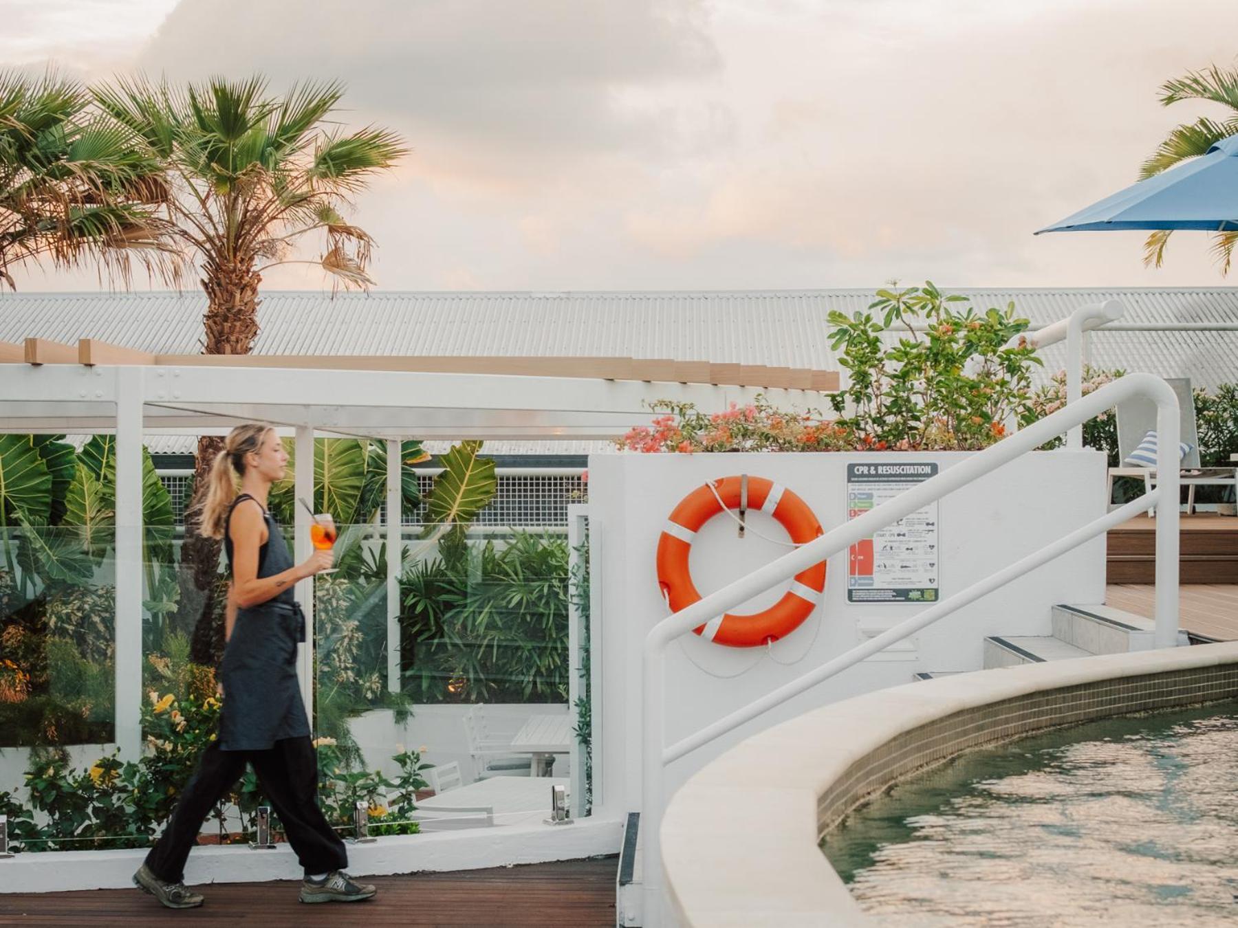 Sunshine Tower Hotel Cairns Exterior foto
